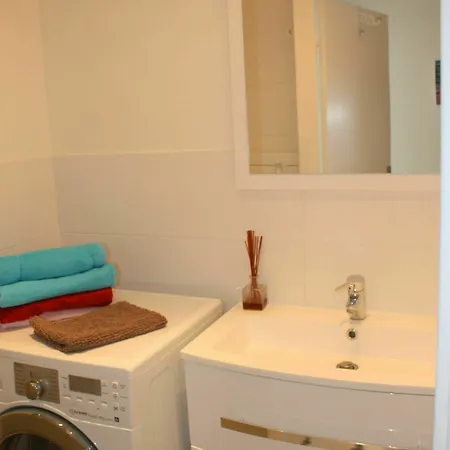 Apartment Happy Few La Cigalusa